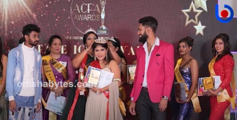 odisha woman wins mrs south india beauty contest