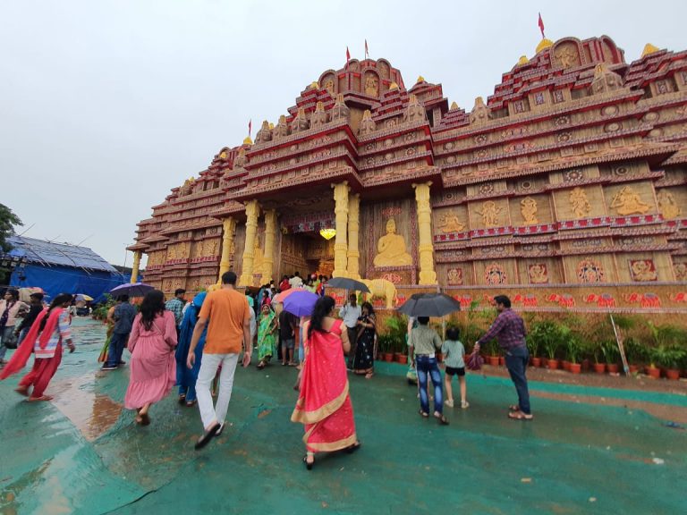 durga puja pandal in dussehra