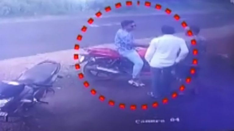 Probe Ordered After Viral Video Shows Police Official Accepting Money From Labour Agent In Odisha