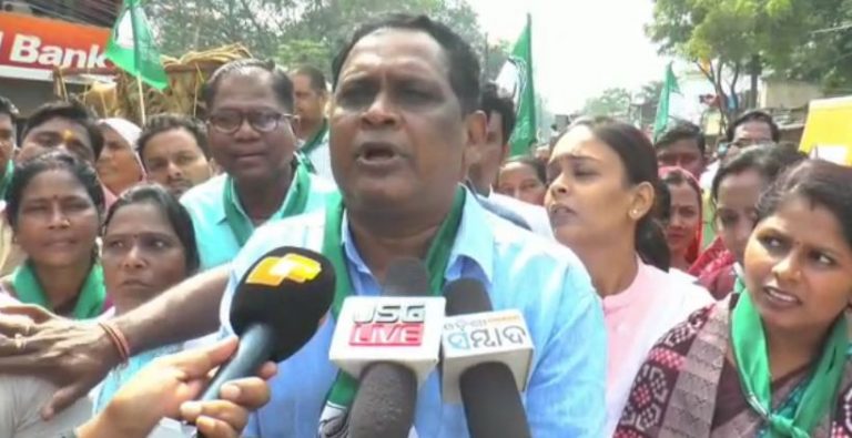 BJD’s Jansampark Padyatra Gains Pace In Odisha After Being Extended Till Nov 15