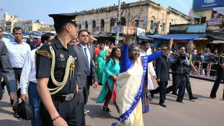Video & Pics: Prez Droupadi Murmu Walks 2KM On Puri Bada Danda For Lord Jagannath Darshan