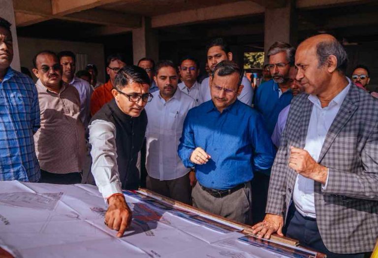 Readying For Hockey World Cup: Chief Secy Reviews Bus Terminus, Multi-Level Parking In Bhubaneswar