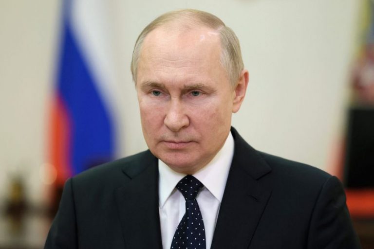 Putin claims cancer vaccine round the corner