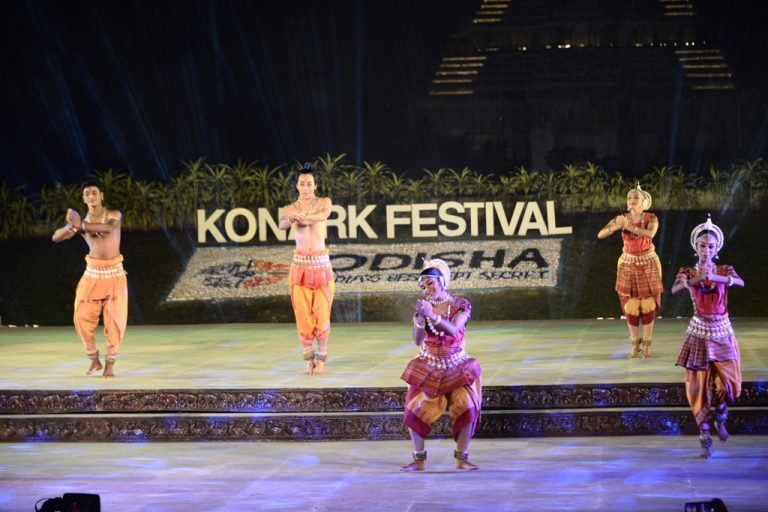First Day of Konark Festival: A Dull And Disappointing Start