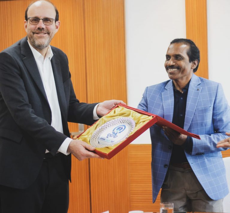 Nobel Laureate Michael Kremer Appreciates Odisha’s Drink from Tap Mission