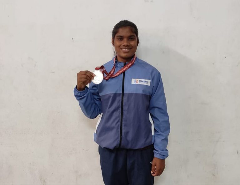 Odisha lifter Mina Santa