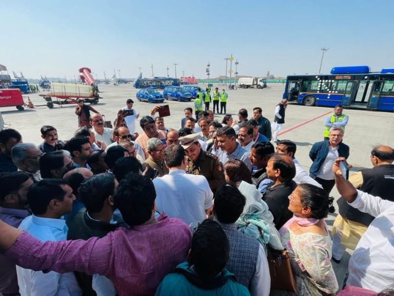 Congress protest Pawan Khera arrest