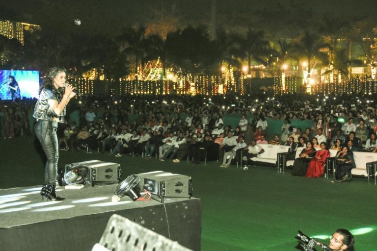 Sunidhi Chauhan at KIIT silver jubilee carnival