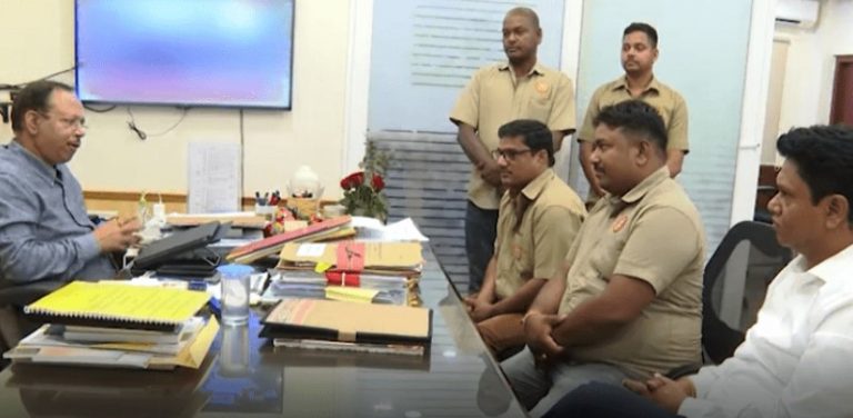 Odisha CS Meets Agitating Drivers, Assures Of Resolving Issues In 3 Months