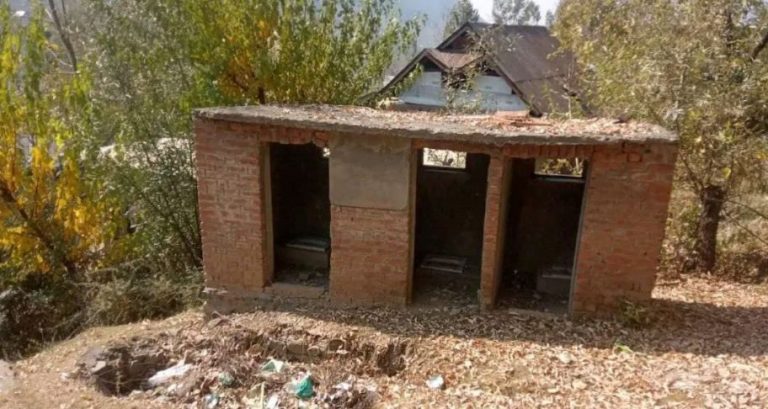 Incomplete Swachh Bharat Abhiyan bathrooms bandipore