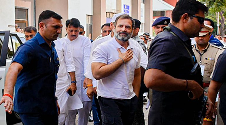 Rahul gandhi in surat court