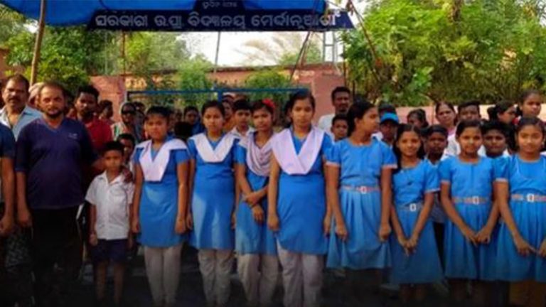Villagers Lock School Over Unsafe Building, Teacher Shortage In Odisha’s Mayurbhanj