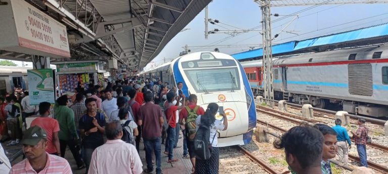 Trial Run Of Howrah-Puri Vande Bharat Express Begins; Check Timings, Stoppages