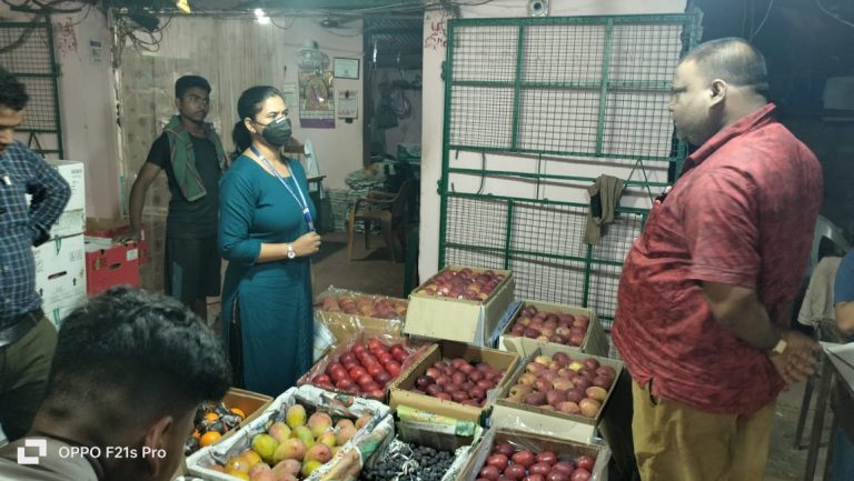 BMC Raid At Bhubaneswar Fruit Markets On Eve Of Sabitri Brata, Carbide Mixed Stock Seized