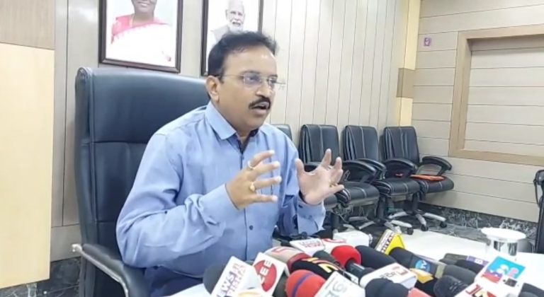 pradip port trust chairman