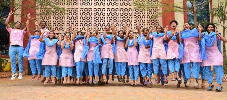 KISS 100% in Plus II