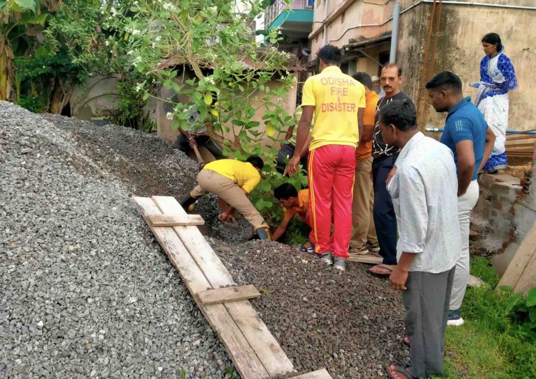 Woman Dies After Falling Into Septic Tank While Plucking Flowers In Odisha’s Cuttack City