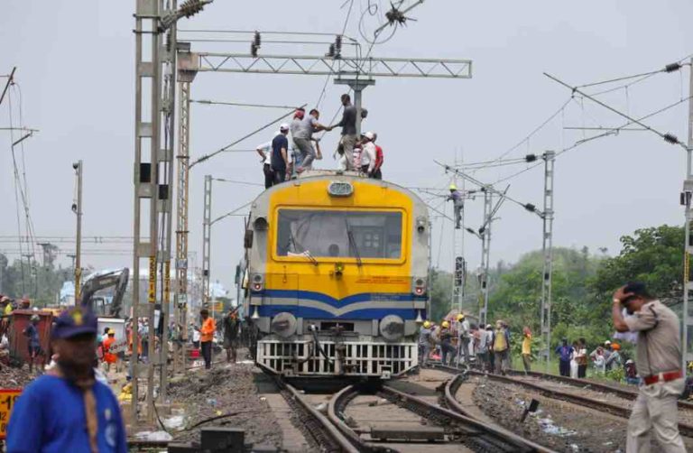 240 Incidents Of Signal Failures Across Railway Zones In June: Data