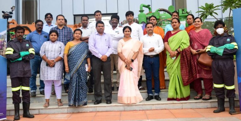 Now, Transgender Group To Run BMC’s Cesspool Operation In Bhubaneswar