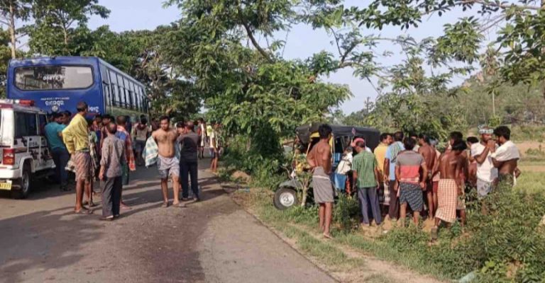 3 Injured As OSRTC Bus Rams Auto In Odisha’s Ganjam