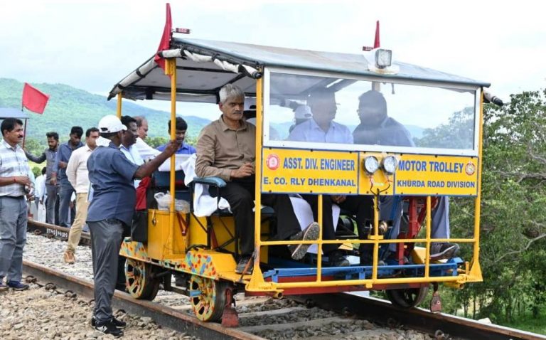 CRS Inspects Completed Nuagaon Road-Dasapalla Section Of Khurda Road-Balangir Rail Line Project In Odisha