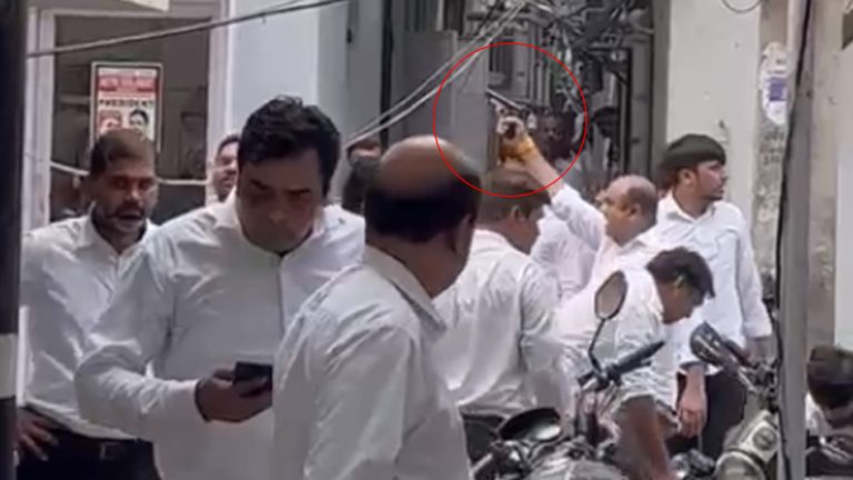 Firing at Tis hazari court