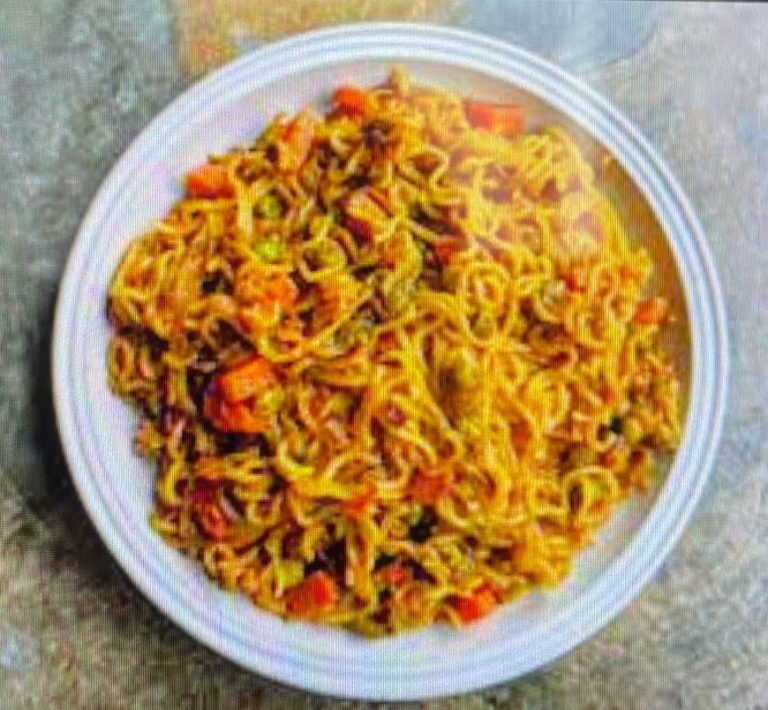 Woman Pays Rs 193 For Maggi At Airport; Twitterati Ask Authorities To Intervene