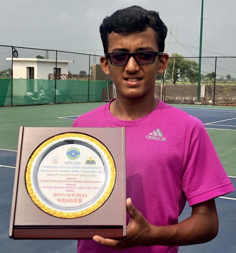 Aahaan mishra doubles champ