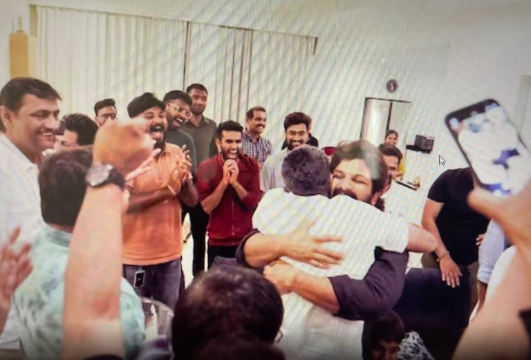 Allu Arjun Celebrates National Award With A Pushpa-Themed Party