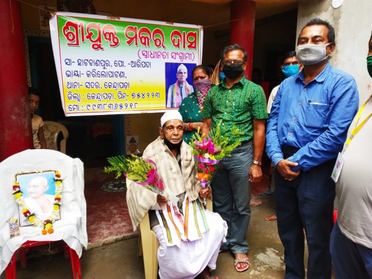 Freedom Fighter From Odisha Makar Charan Das Passes Away