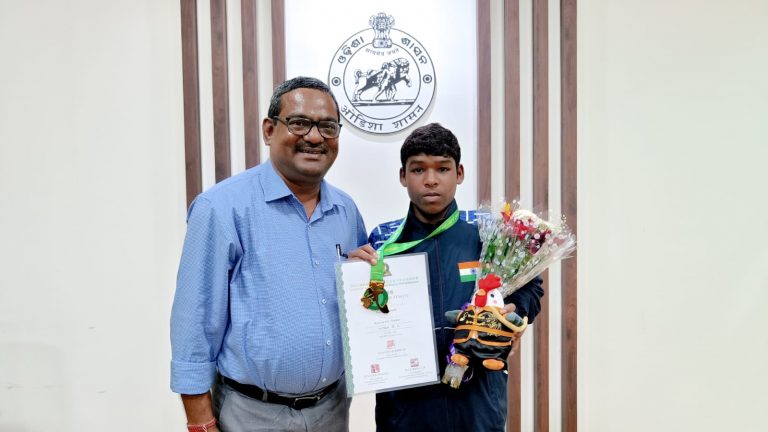 Ramesh Munda felicitated for wushu gold