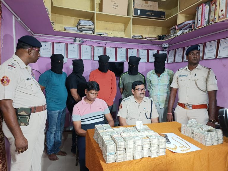 5 Arrested For Looting Rs 2 Crore, Jewellery Through Fake ‘CBI Raid’ In Bhubaneswar