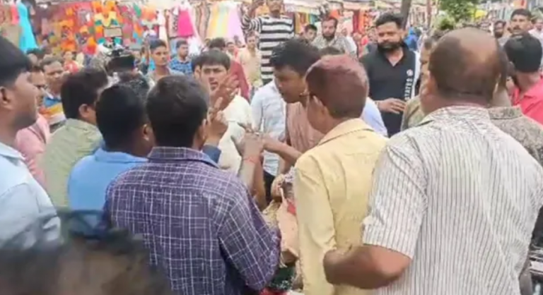 Tension At Bhubaneswar Market Building Following Faceoff Between Shopkeepers & Street Vendors