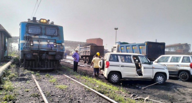 Goods Train Drags SUV For 30 Metres At Paradip Port In Odisha