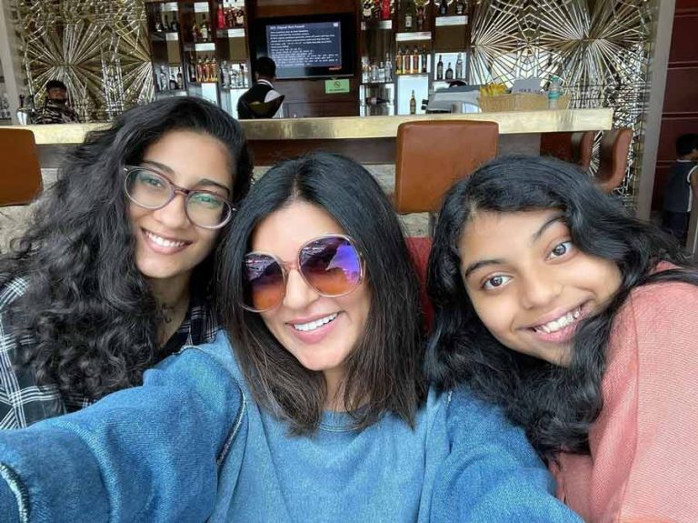 Sushmita sen with Renee and Alisah
