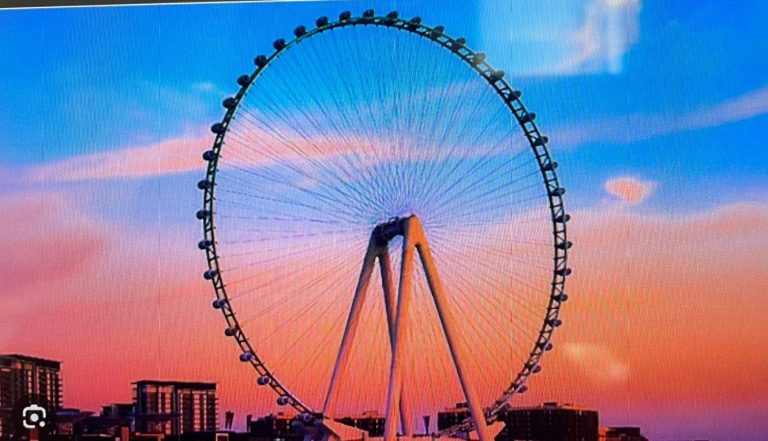World’s Largest Ferris Wheel In Dubai Mysteriously Stops Turning
