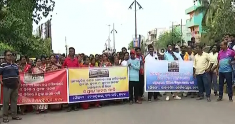 Locals Stage Protest Demanding Jobs At Netaji Bus Terminal In Cuttack Ahead Of Its Inauguration
