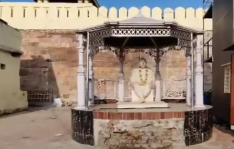 Resentment Brews Over Demolition Of Steps At Gopabandhu Das Statue In Odisha’s Puri