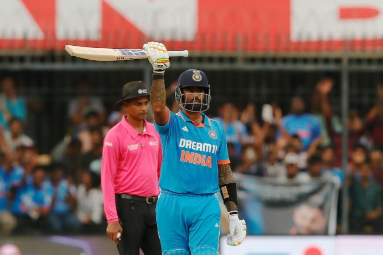 Surykumar yadav 4 sixes in row