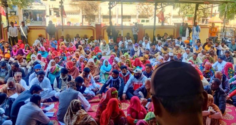 rajasthan construction labourers not getting benefits