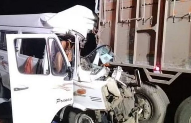 12 Die, 23 Injured As Mini Bus Crashes Into Truck On Samruddhi Expressway