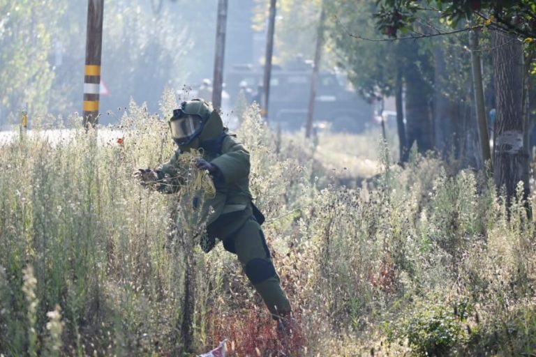 IED found on Kashmir road