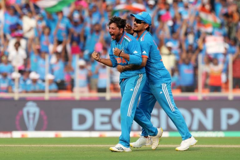 Kuldeep yadav 2 wickets