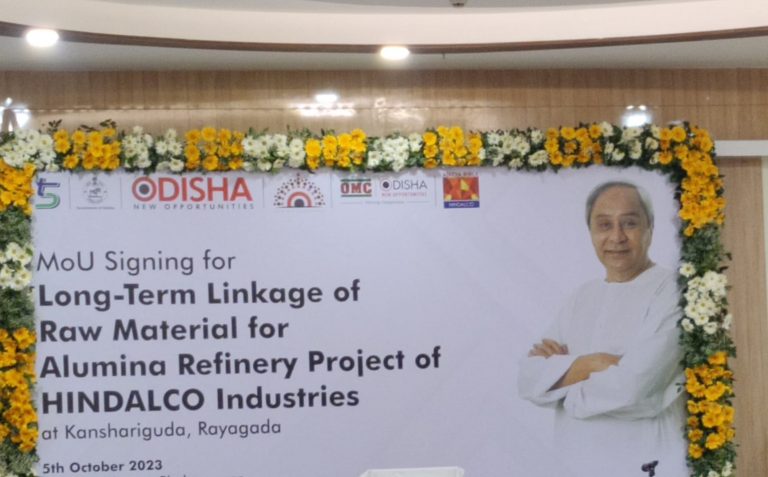 OMC, Hindalco Sign MoU For Long-Term Material Linkage For Alumina Refinery In Odisha’s Rayagada