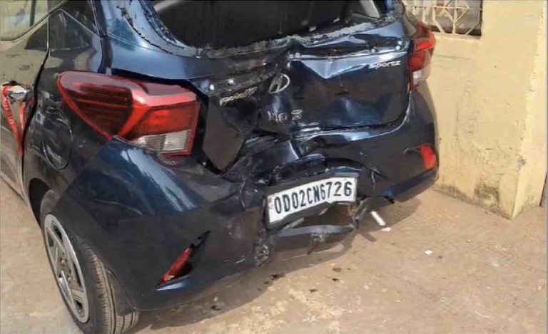 Car Runs Over Couple Near Lingaraj Temple In Bhubaneswar; One Dead