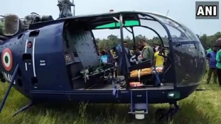 Chetak crashes in Kochi naval station