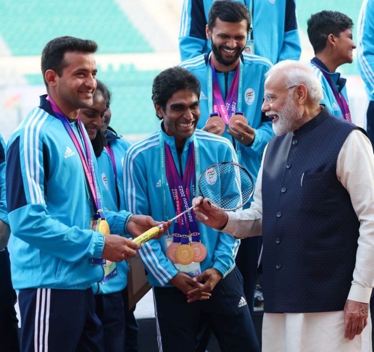 PM Modi meets para athletes