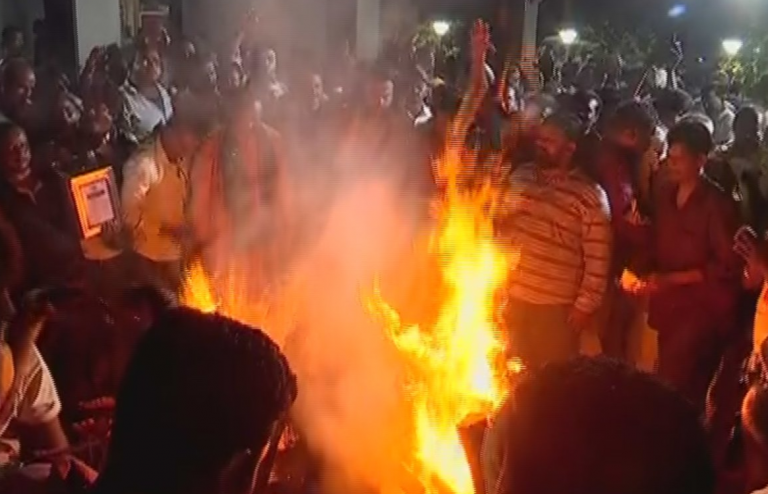 Mortal Remains Of Former Odisha Speaker Maheswar Mohanty Consigned To Flames In Puri Swargadwar