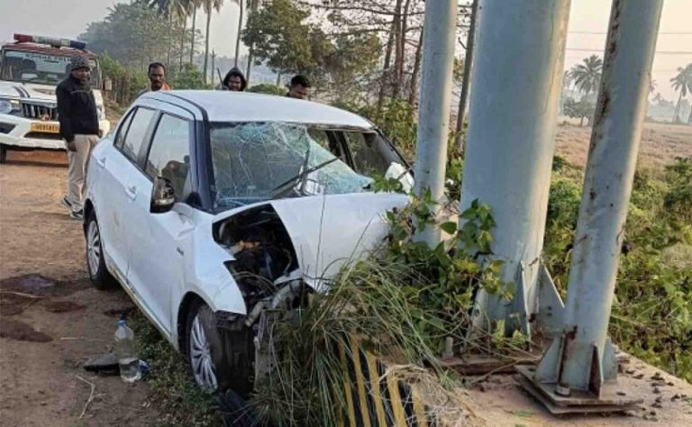 Two Killed, 2 Critical In Car Crash While En Route To Bhubaneswar From Bengal