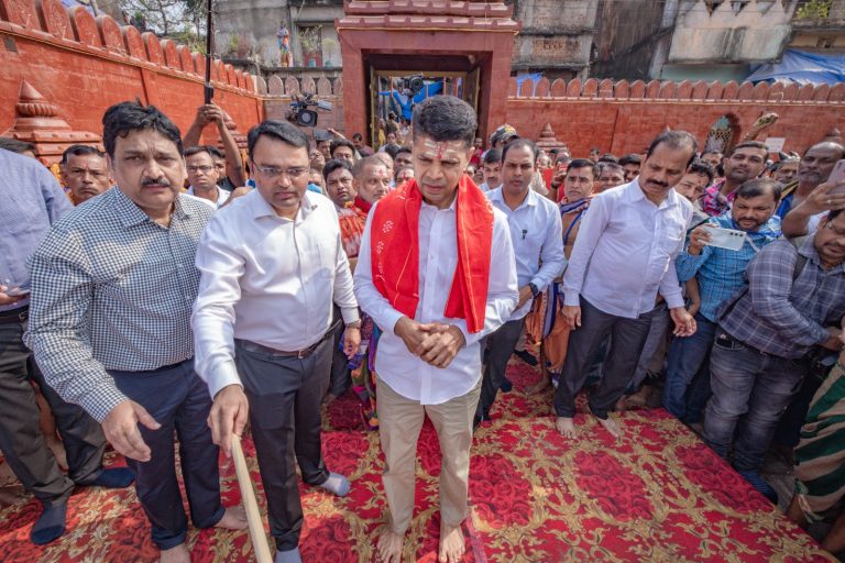 Odisha: V K Pandian Reviews Progress Of Projects, Receives Grievances From Public In Bhadrak